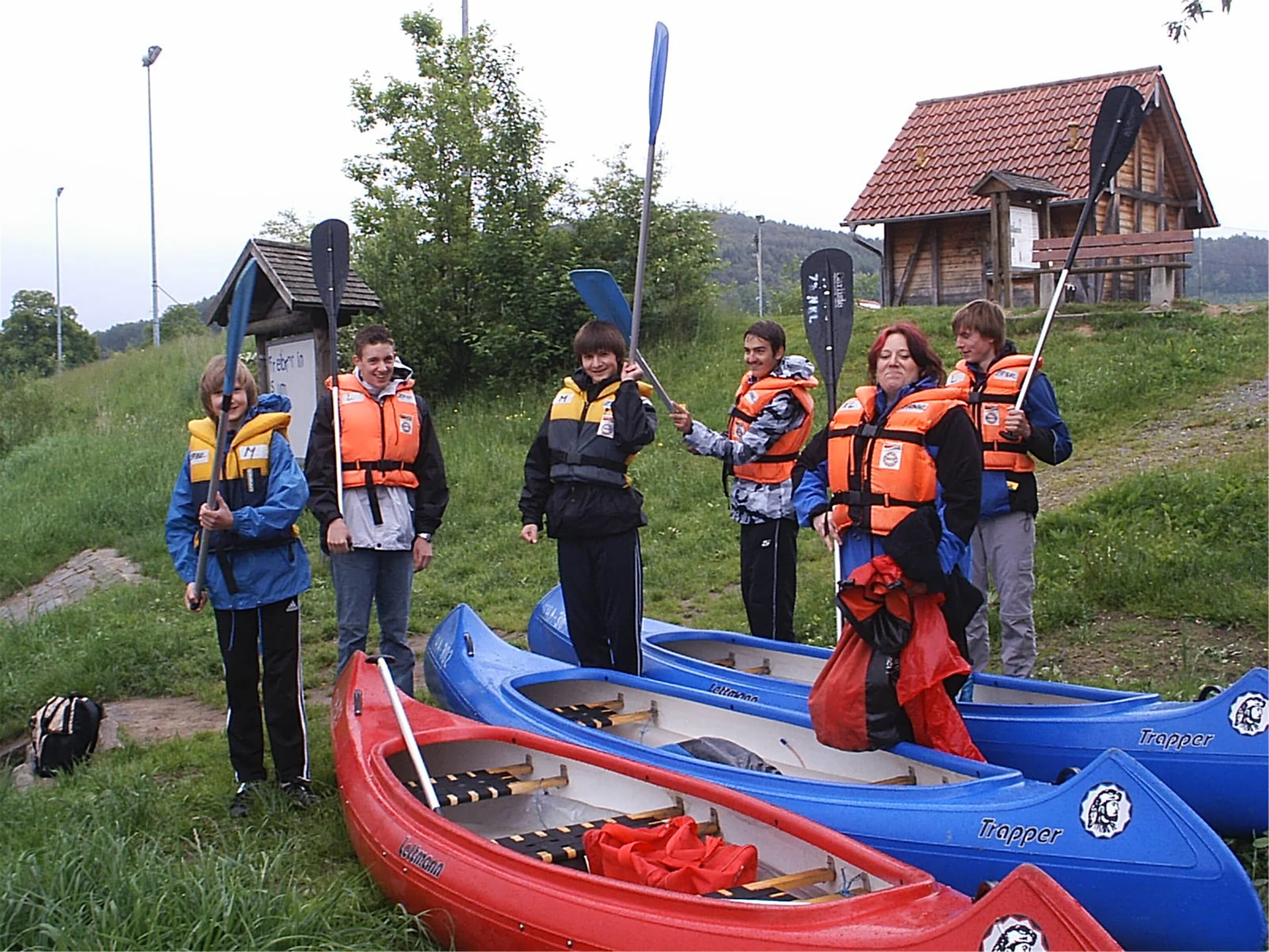 „Wandern“ auf den Wellen des Regenflusses | © Dambeck Michaela