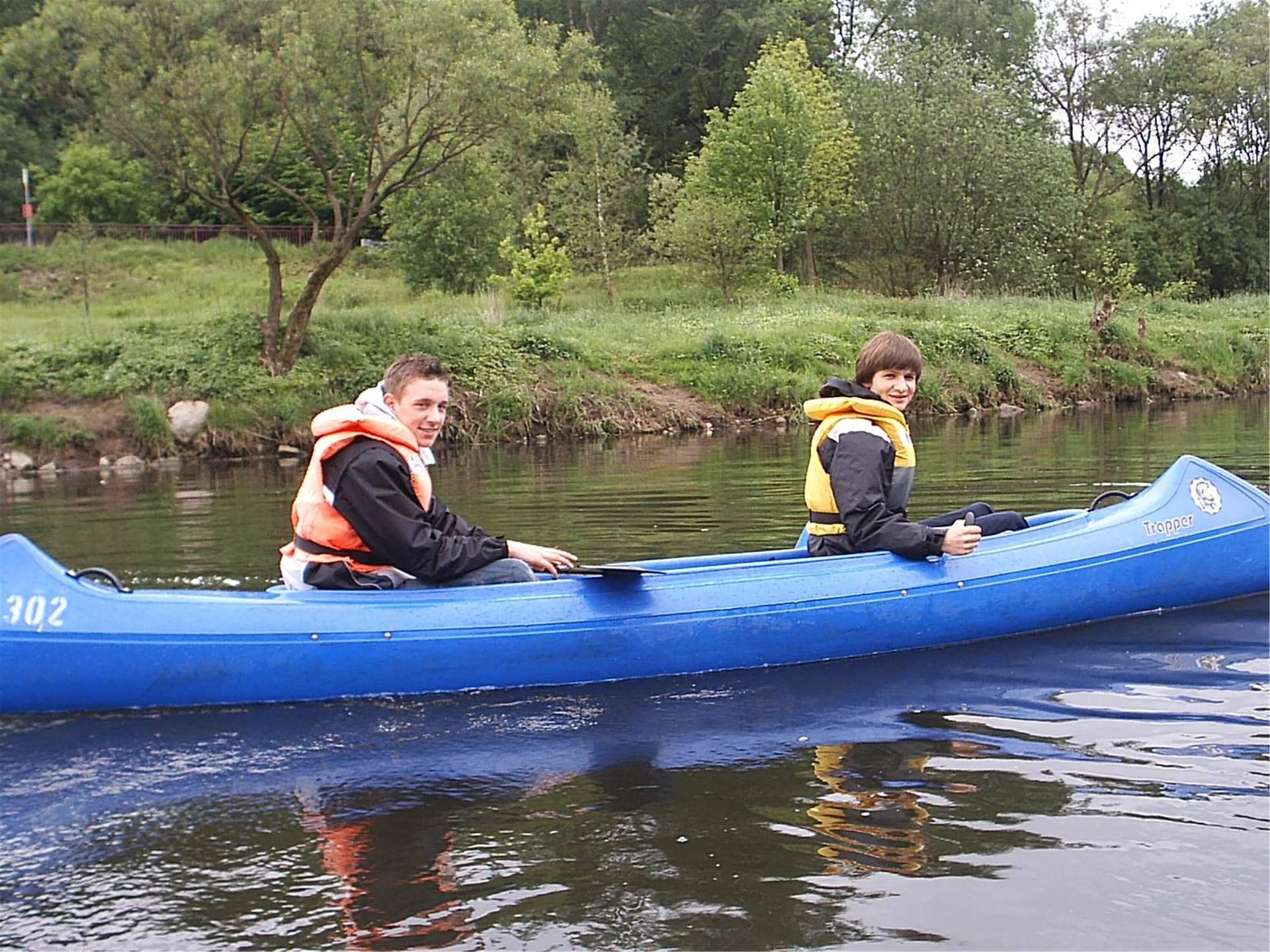 „Wandern“ auf den Wellen des Regenflusses | © Dambeck Michaela