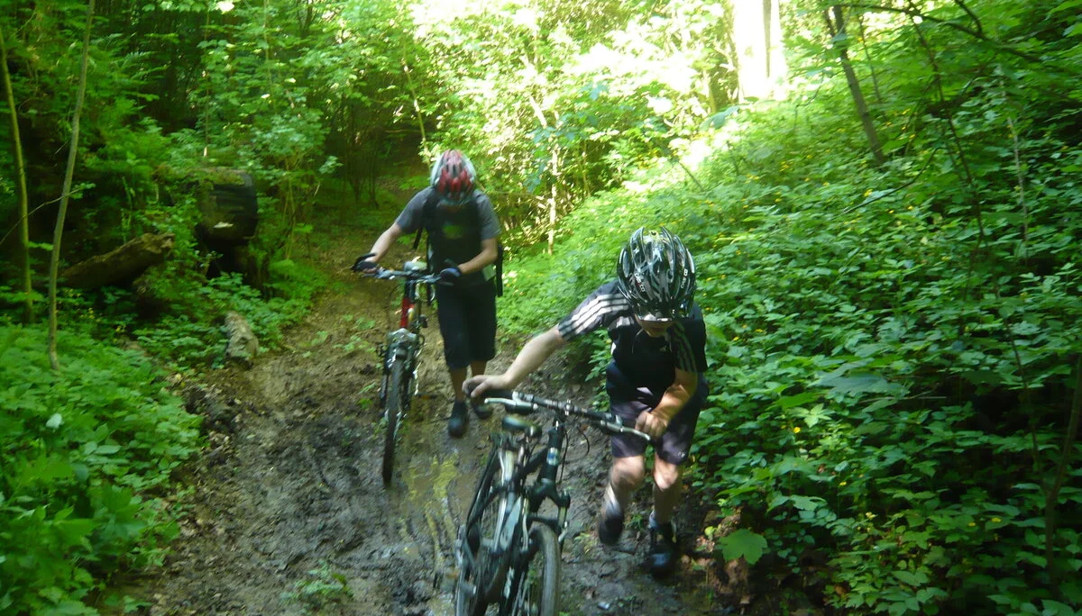 Mountainbike in den Isarhangleiten | © Drexler Magarete