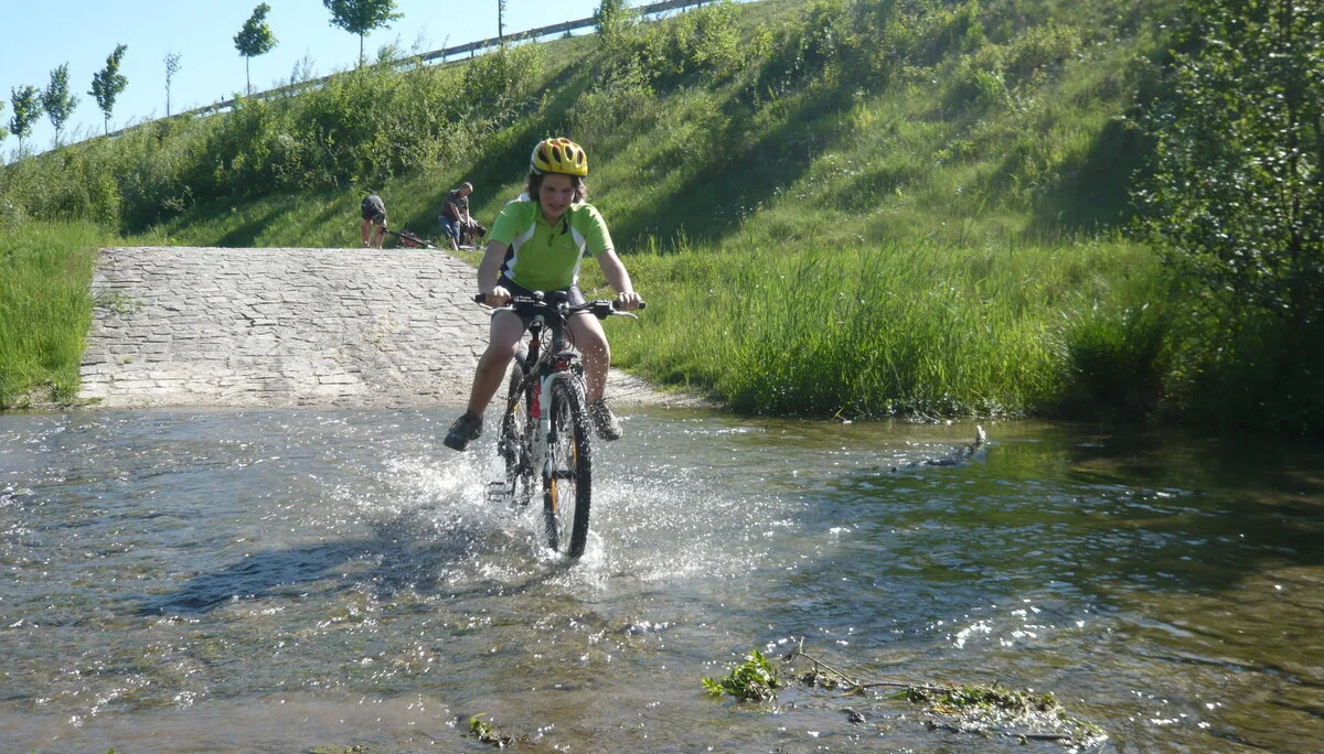 Mountainbike in den Isarhangleiten | © Drexler Magarete