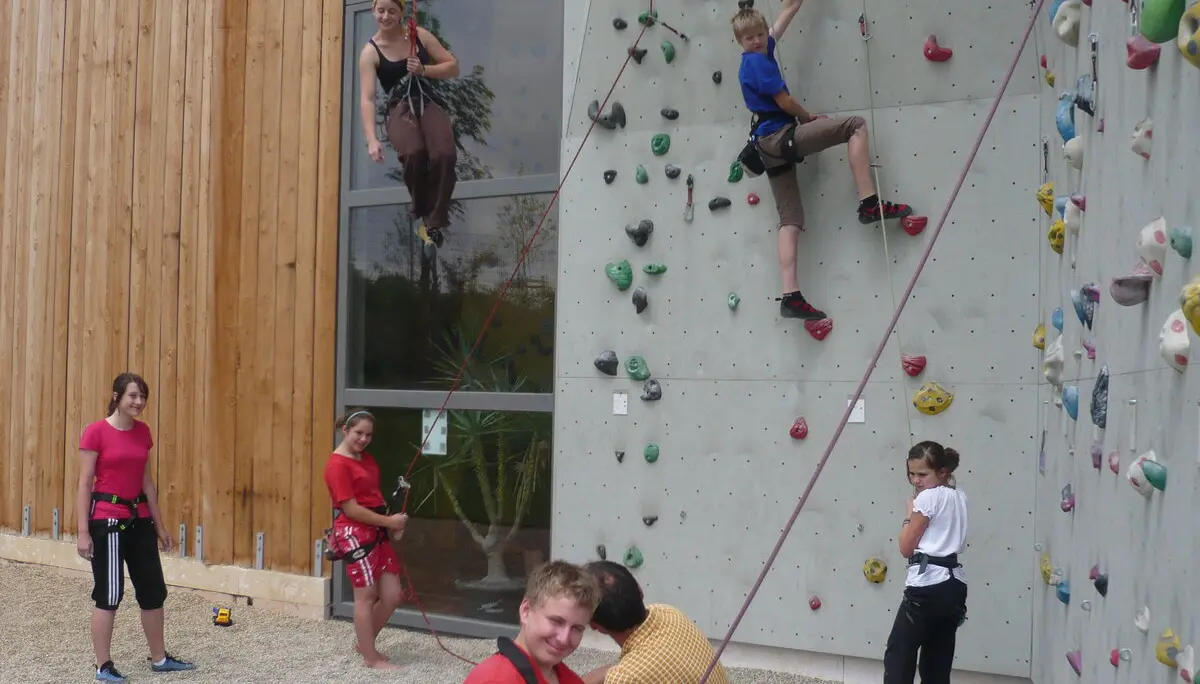 In der Kletterhalle des DAV Regensburg | © Drexler Magarete
