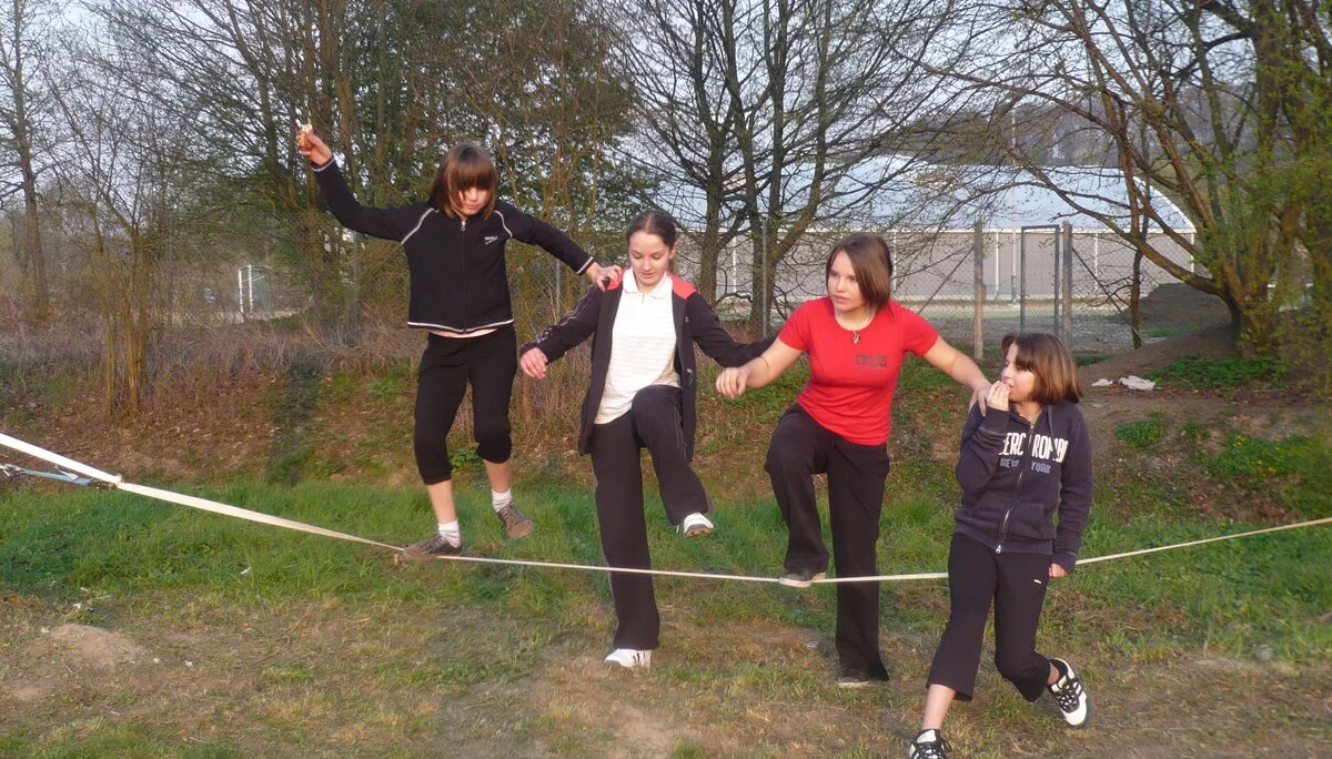 Slackline und Ball | © Drexler Magarete