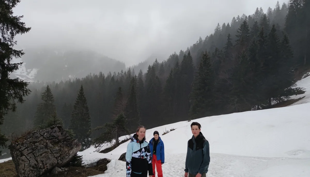 Gemeinsam unterwegs im Aufstieg | © Anna Schlappinger