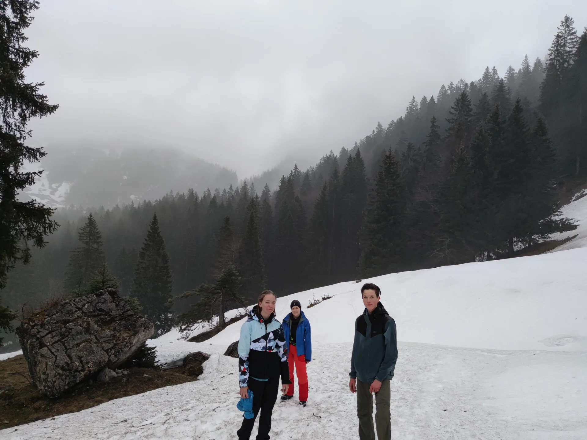Gemeinsam unterwegs im Aufstieg | © Anna Schlappinger