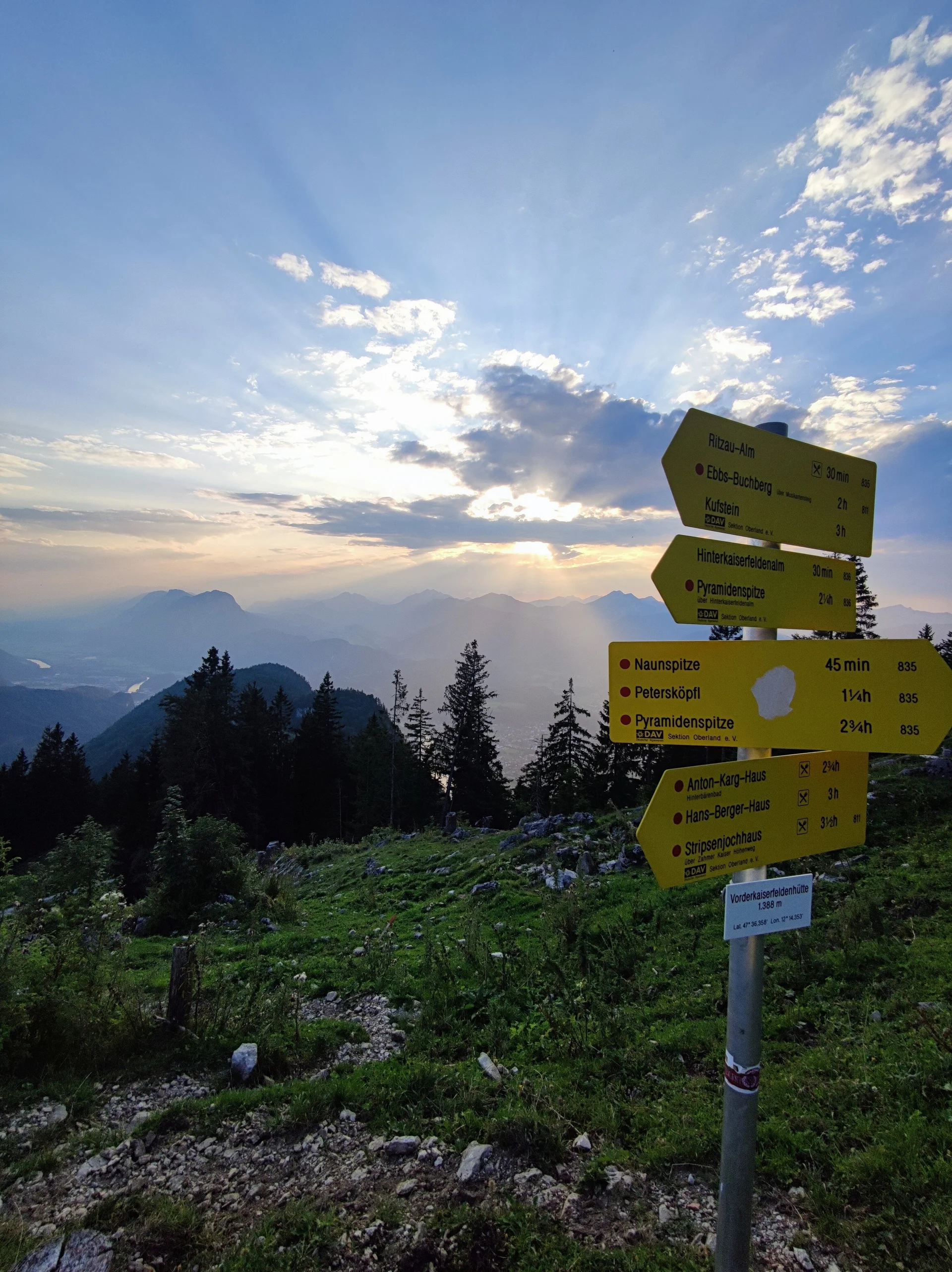 jDAV Dingolfing unterwegs in den Bergen | © Schlappinger Anna