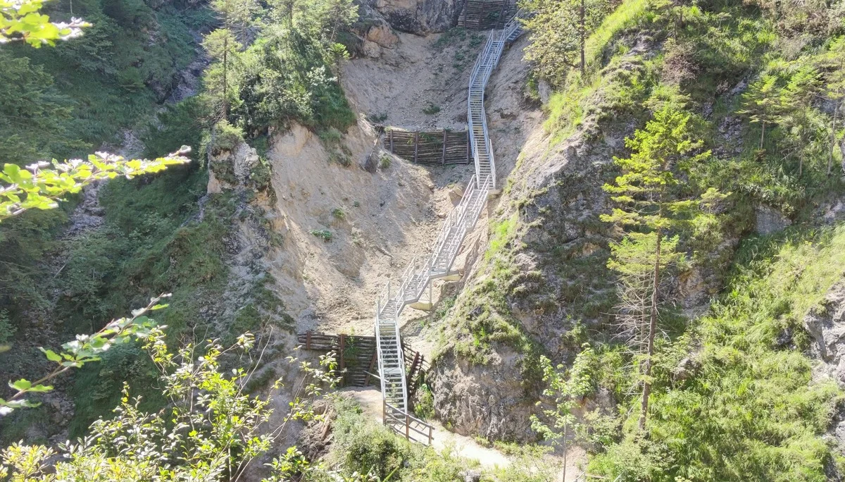 jDAV Dingolfing unterwegs in den Bergen | © Schlappinger Anna