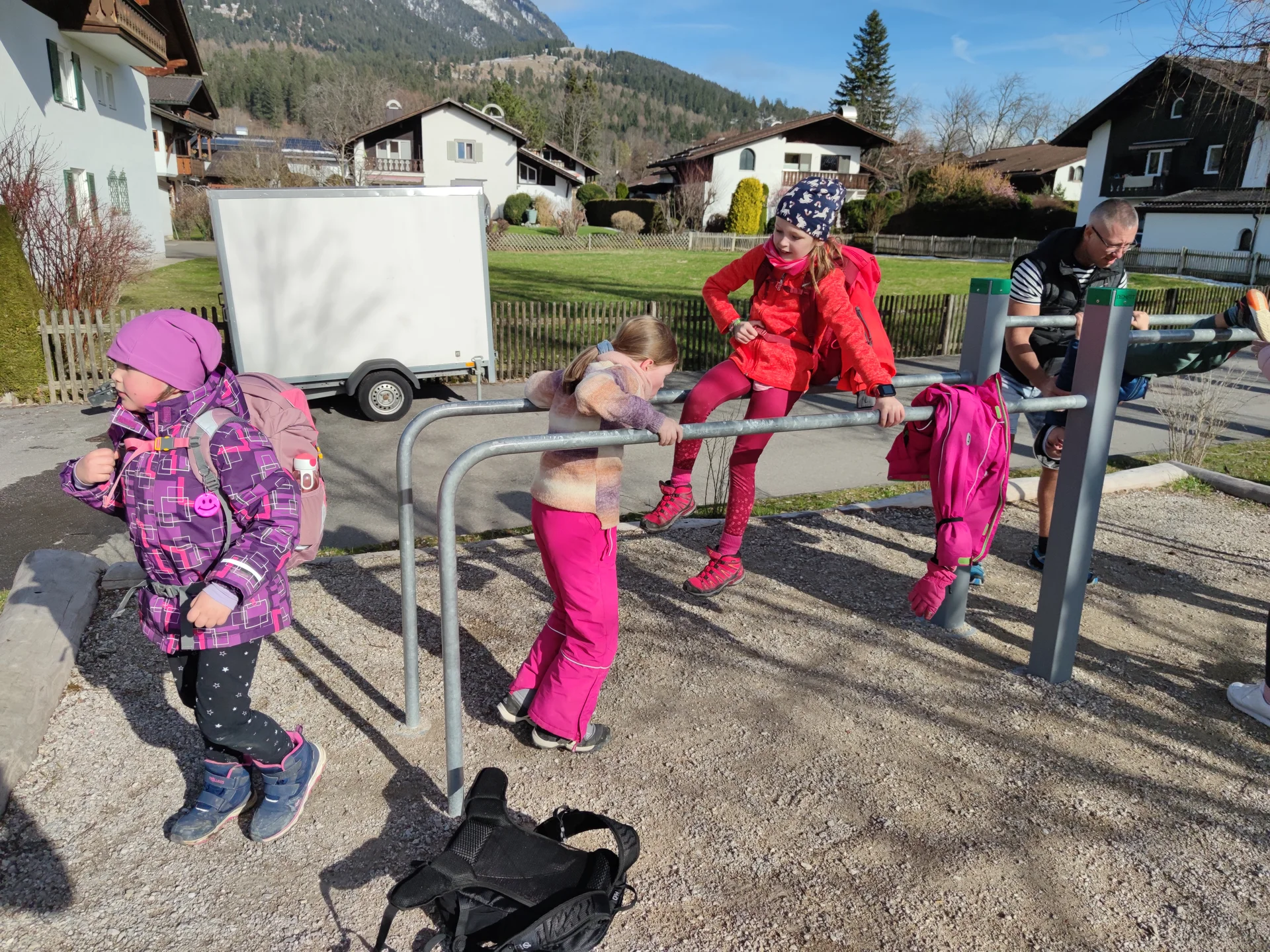 Abstecher und Austoben auf dem Spielplatz | © Anna Schlappinger