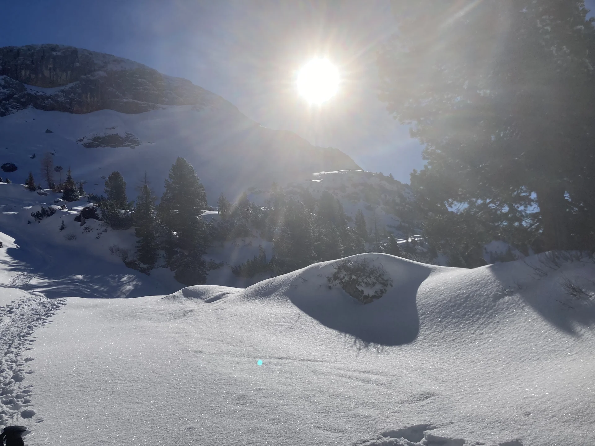 Jugendliche der Alpenvereinssektion Dingolfing absolvieren Klettersteig-Schulung im Rofan-Gebirge | © Kiermeier Christian