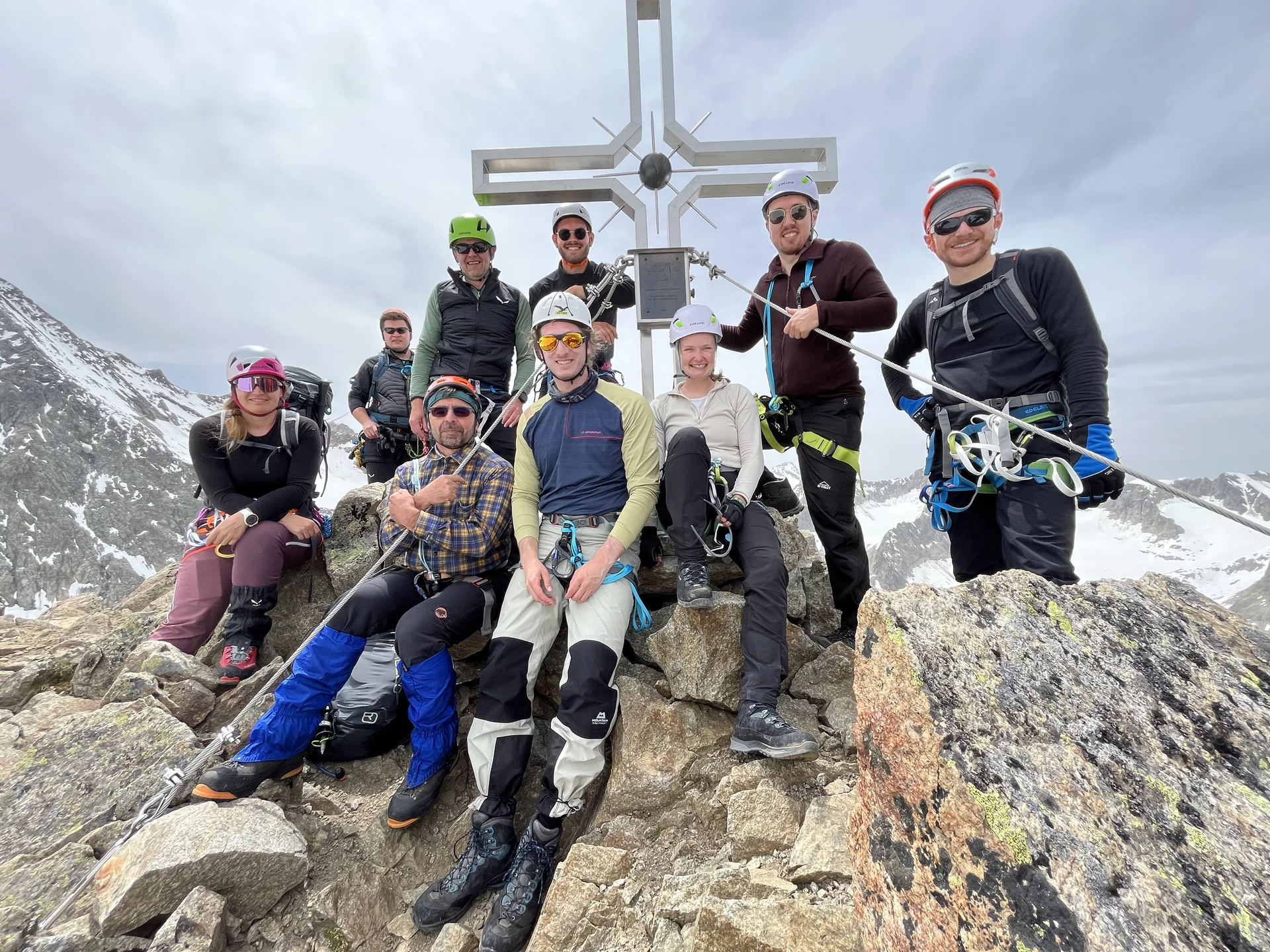 Steigeisen gehen, Anseilen am Gletscher, Innere Sommerwand | © Ernst Konrad