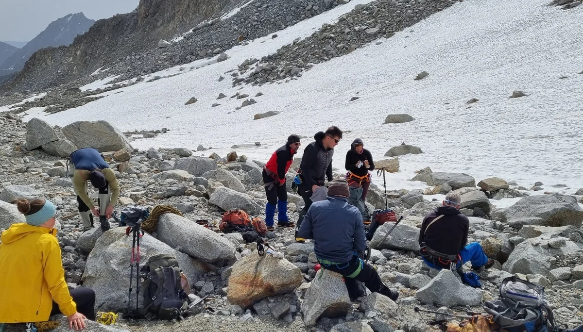Steigeisen gehen, Anseilen am Gletscher, Innere Sommerwand | © Ernst Konrad