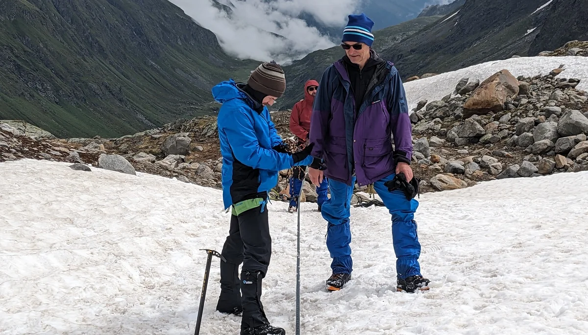 Spaltenbergung, Rutschversuche | © Ernst Konrad