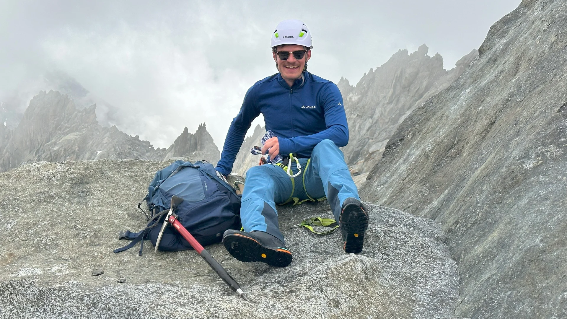 DAV Sektion Dingolfing auf Gletscherkurs im Stubaital | © Ernst Konrad