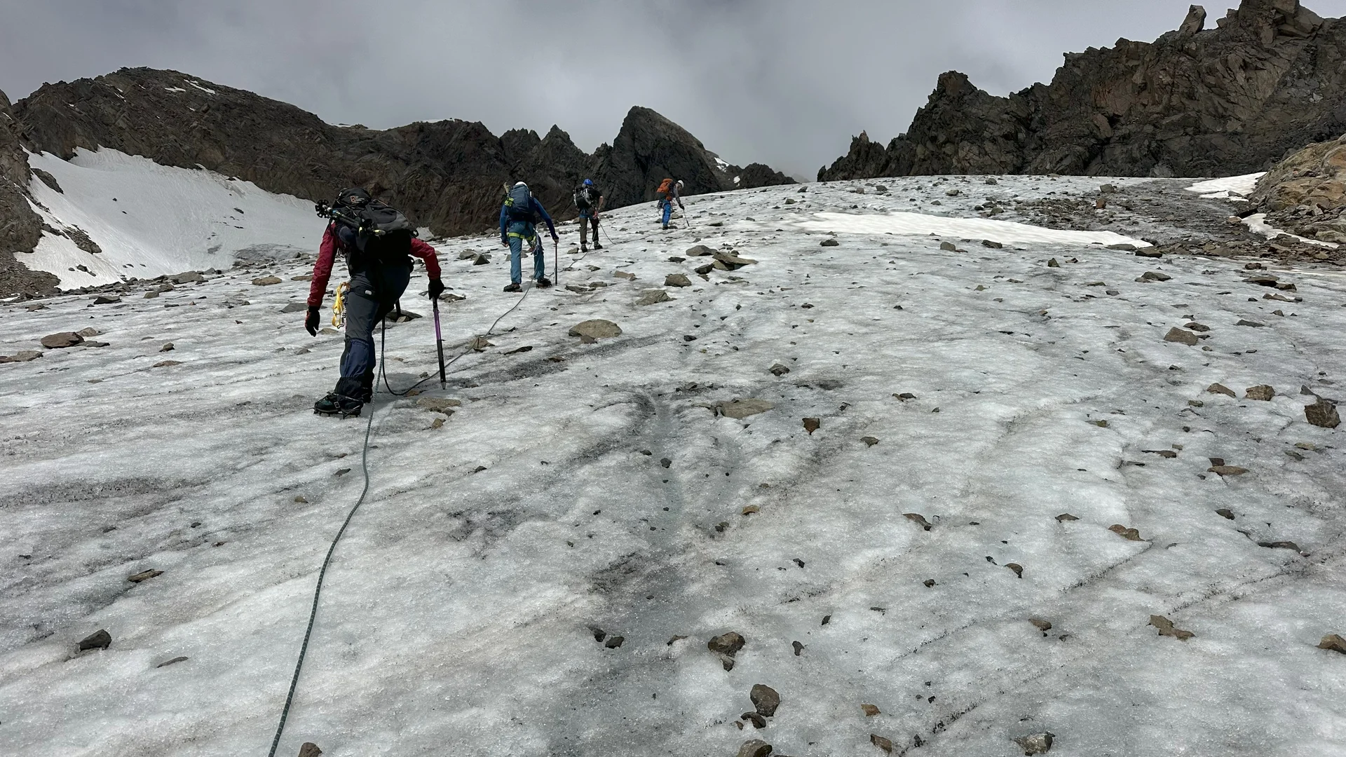 DAV Sektion Dingolfing auf Gletscherkurs im Stubaital | © Ernst Konrad