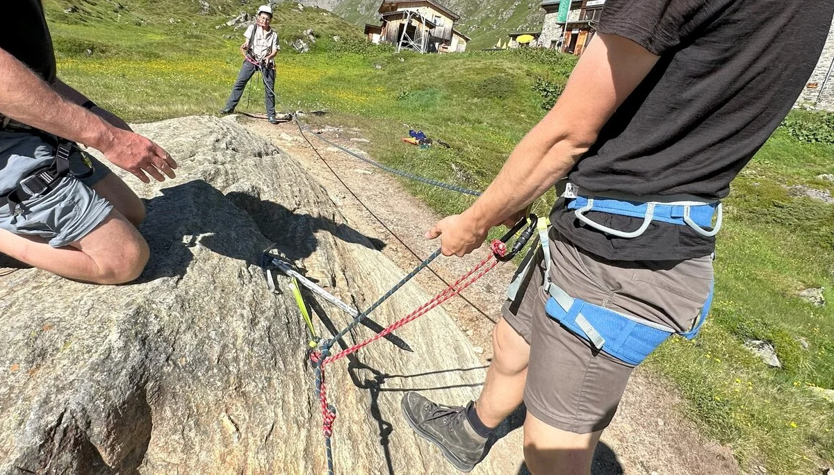 DAV Sektion Dingolfing auf Gletscherkurs im Stubaital | © Ernst Konrad