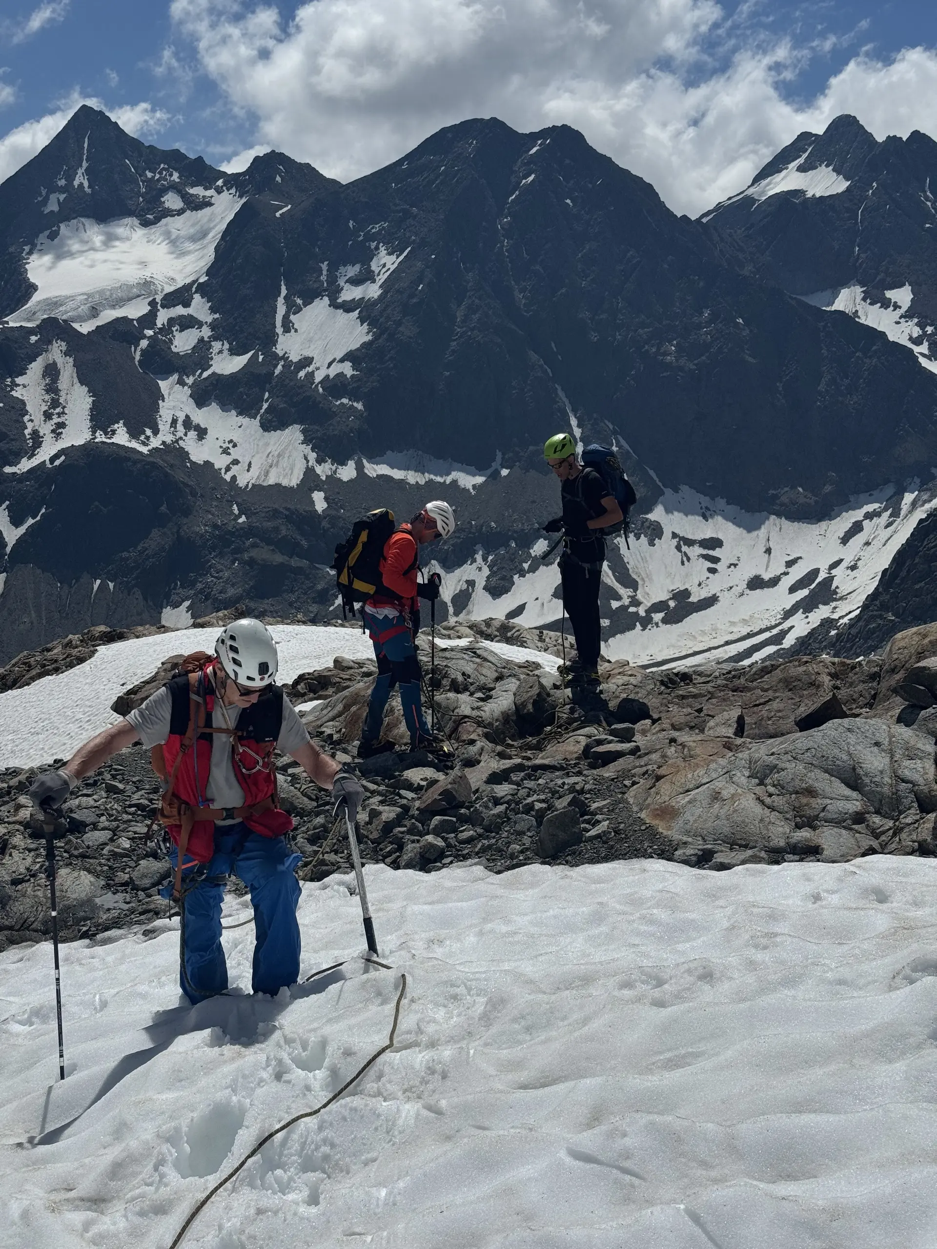 Gletscherkurs des DAV Dingolfing bei Kaiserwetter | © Ernst Konrad