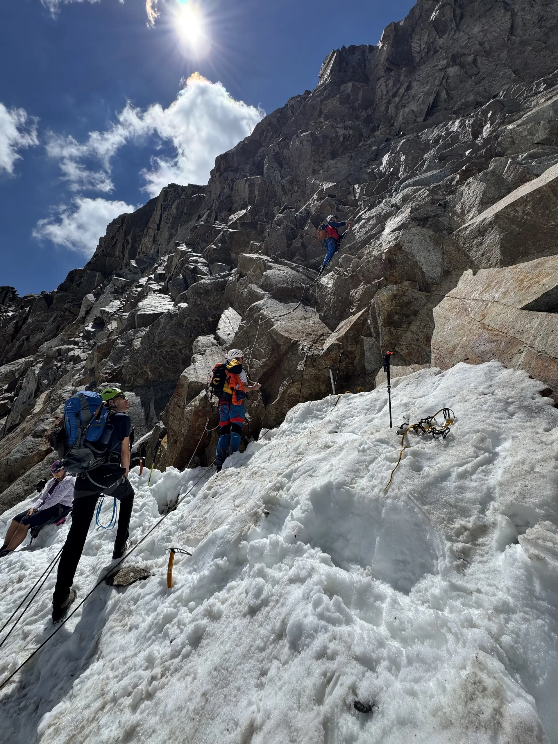 Gletscherkurs des DAV Dingolfing bei Kaiserwetter | © Ernst Konrad