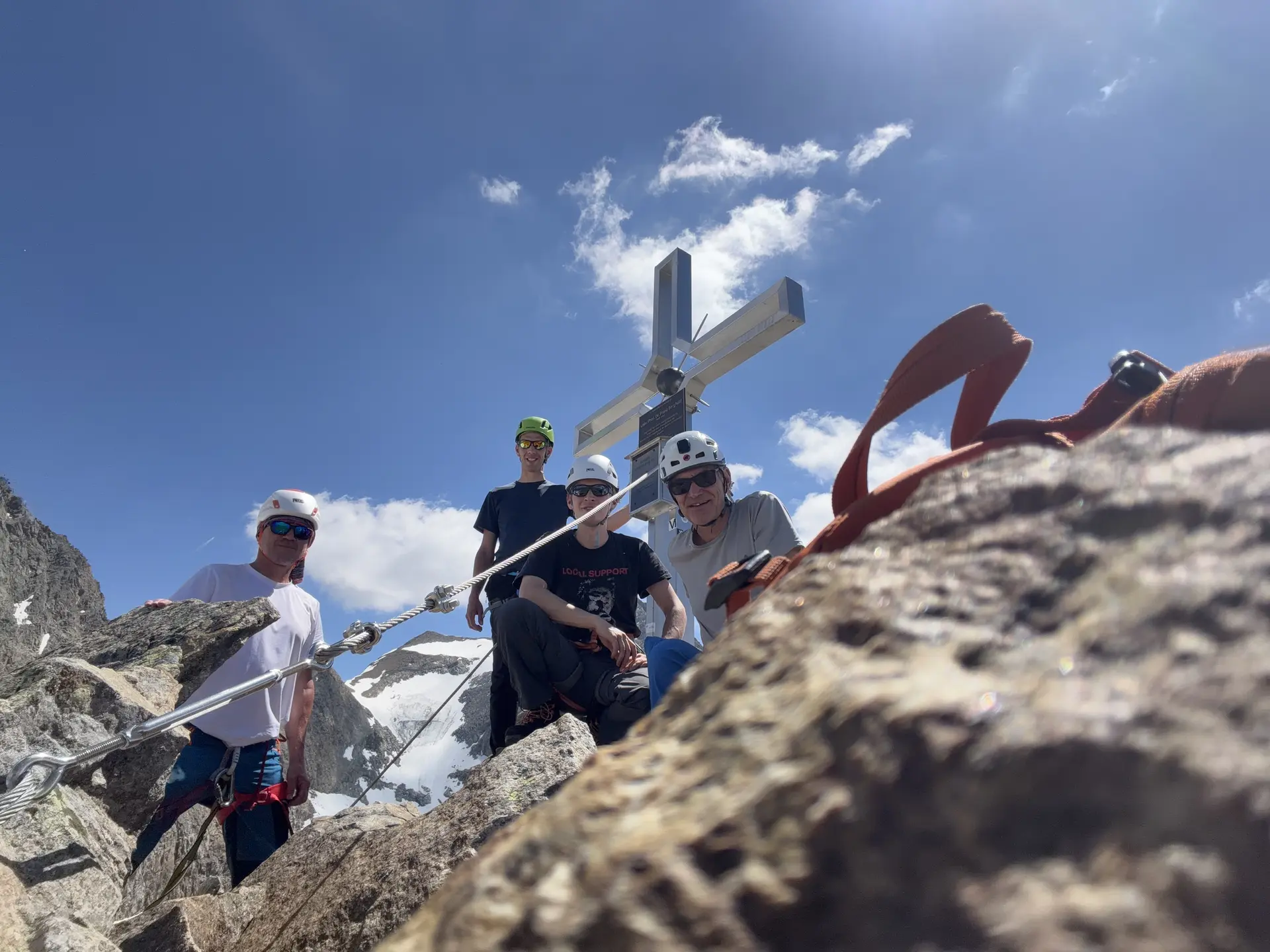 Gletscherkurs des DAV Dingolfing bei Kaiserwetter | © Ernst Konrad