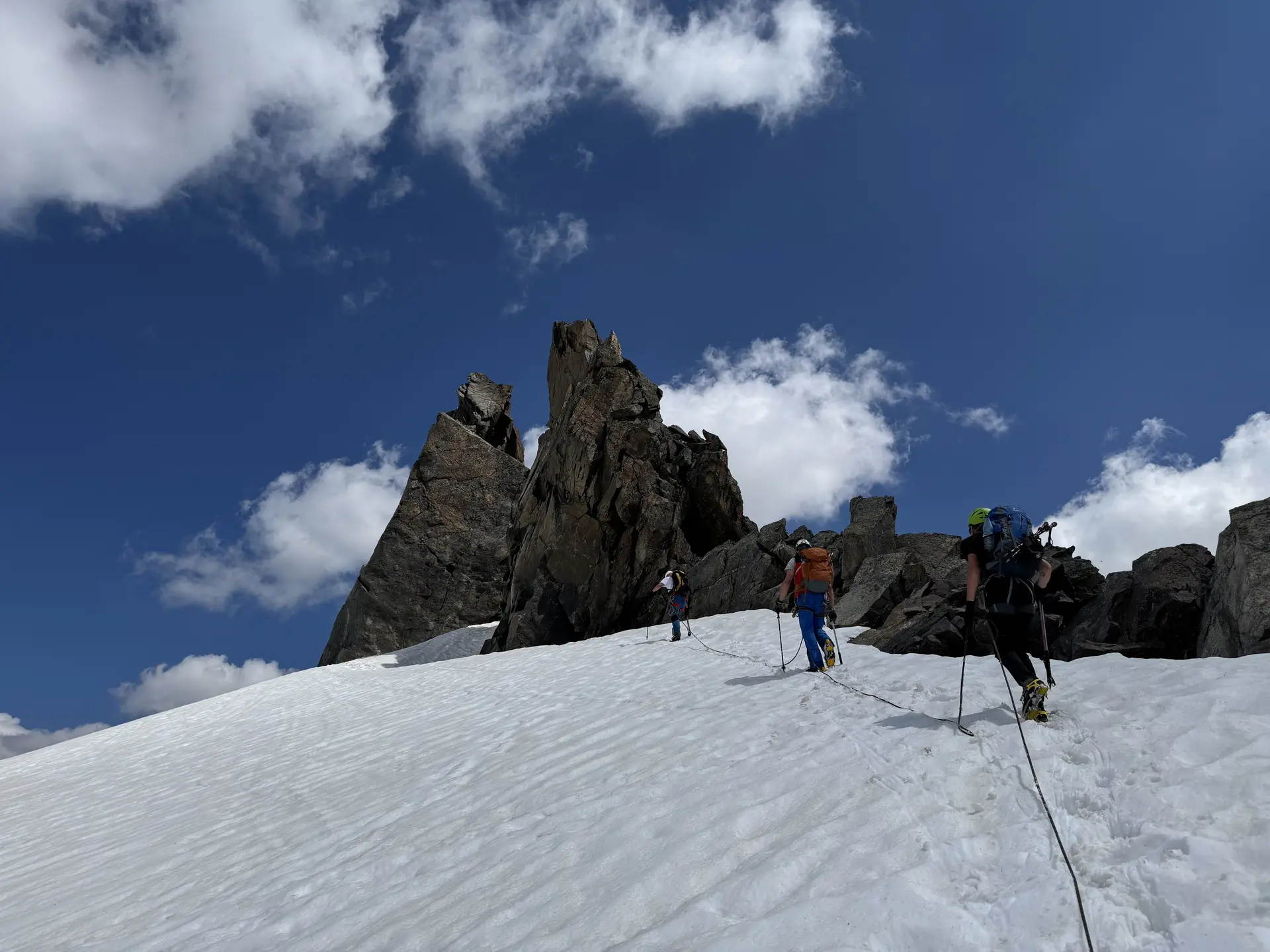 Gletscherkurs des DAV Dingolfing bei Kaiserwetter | © Ernst Konrad
