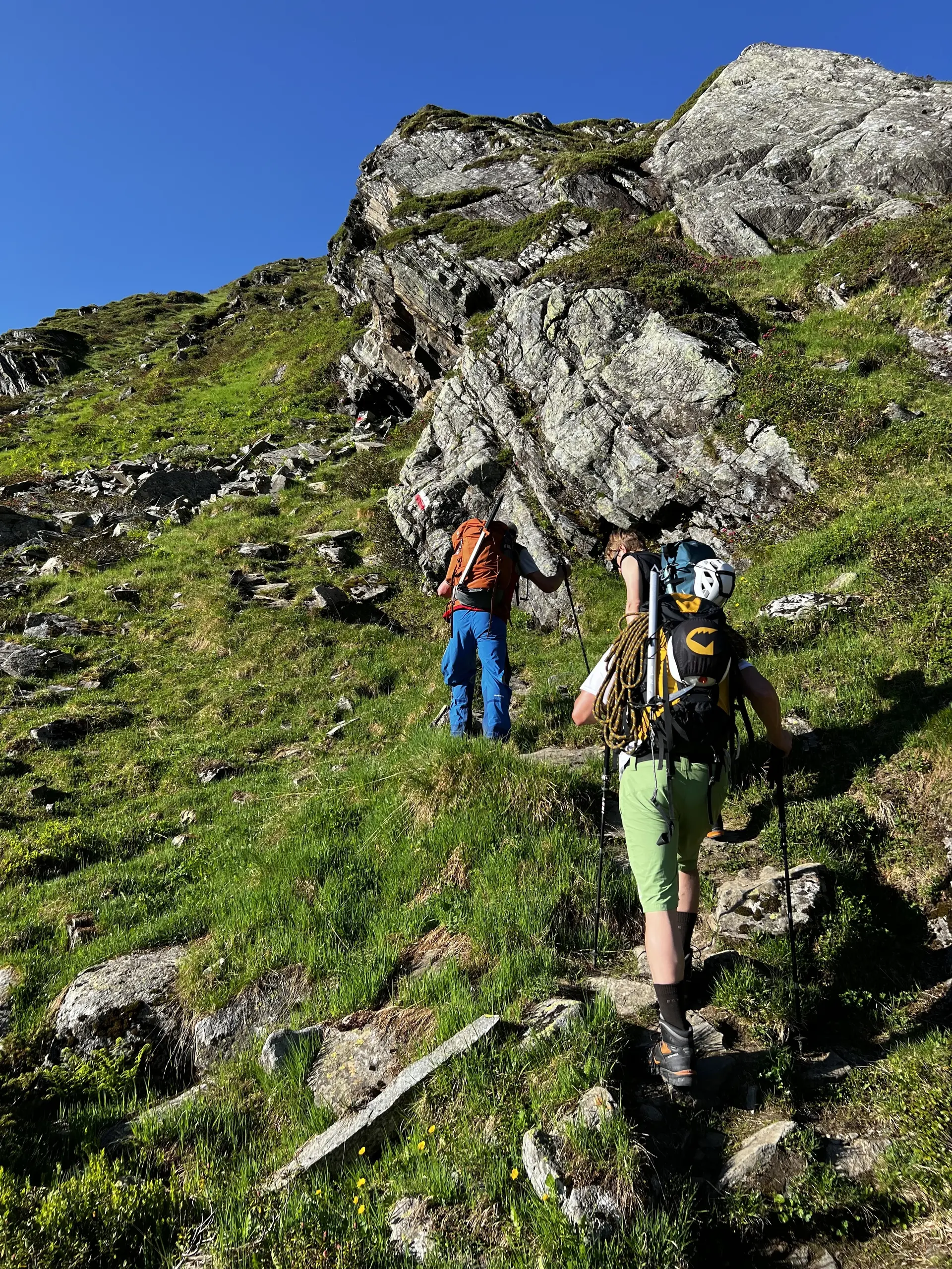 Gletscherkurs des DAV Dingolfing bei Kaiserwetter | © Ernst Konrad
