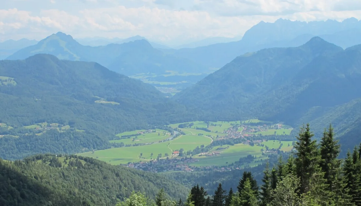 Auf einsamen Wegen auf die Hochplatte | © Hibler Toni