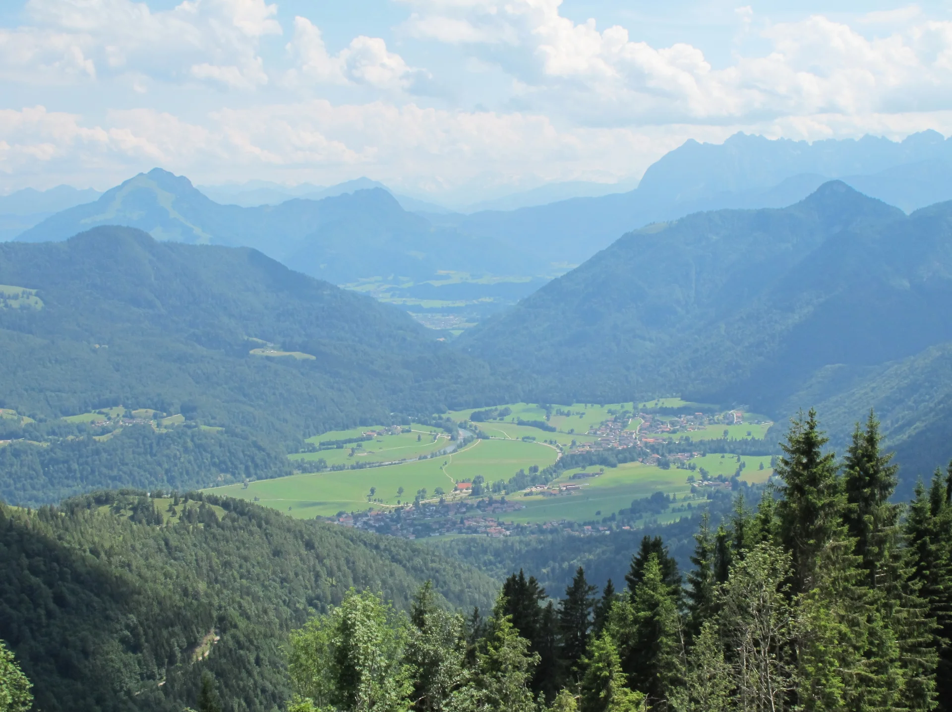 Auf einsamen Wegen auf die Hochplatte | © Hibler Toni