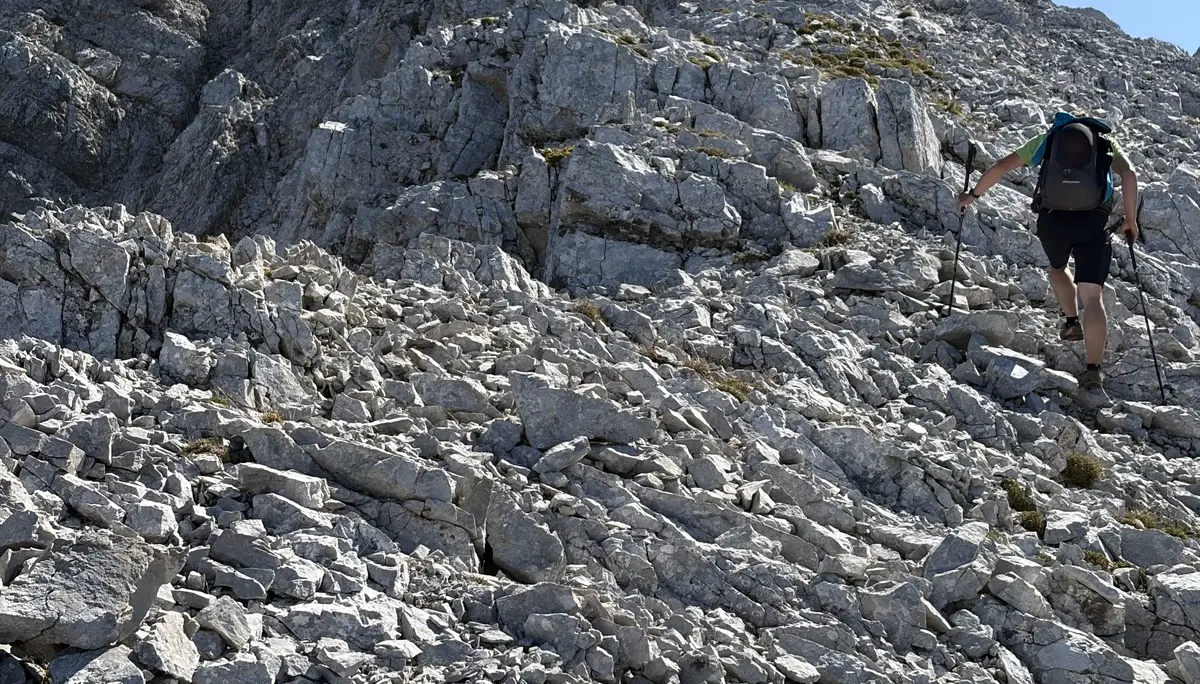 Gipfelglück im Karwendel: DAV Dingolfing bezwingt den Hohen Gleirsch | © Hartinger Manfred
