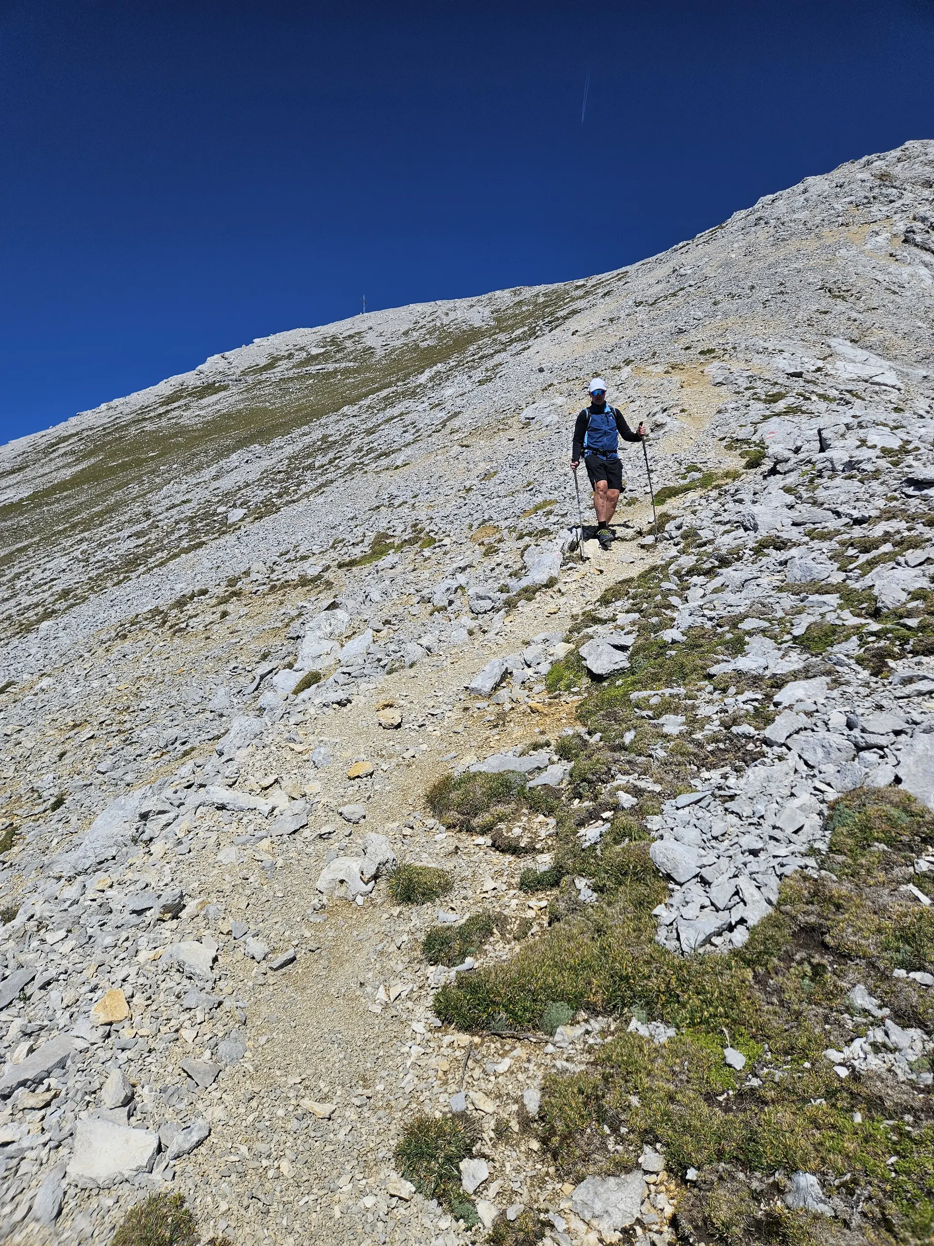 Gipfelglück im Karwendel: DAV Dingolfing bezwingt den Hohen Gleirsch | © Hartinger Manfred