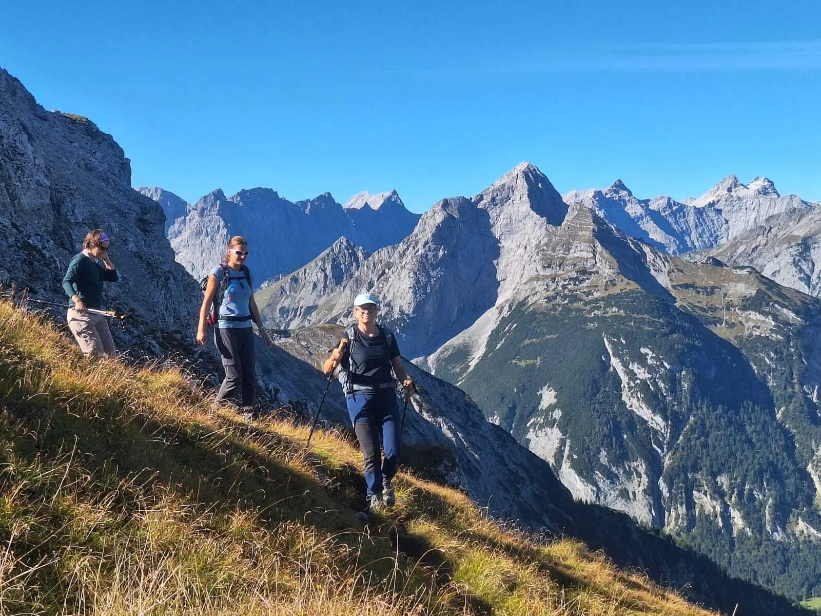 Ladies Day im Karwendel: Gipfelglück, Hüttengenuss und goldener Herbst | © Schneider Susanne