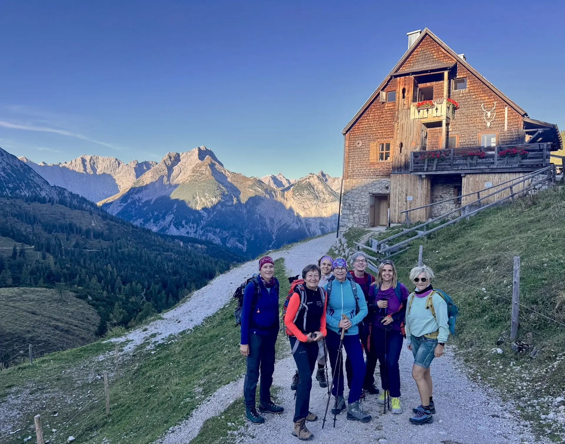 Ladies Day im Karwendel: Gipfelglück, Hüttengenuss und goldener Herbst | © Schneider Susanne