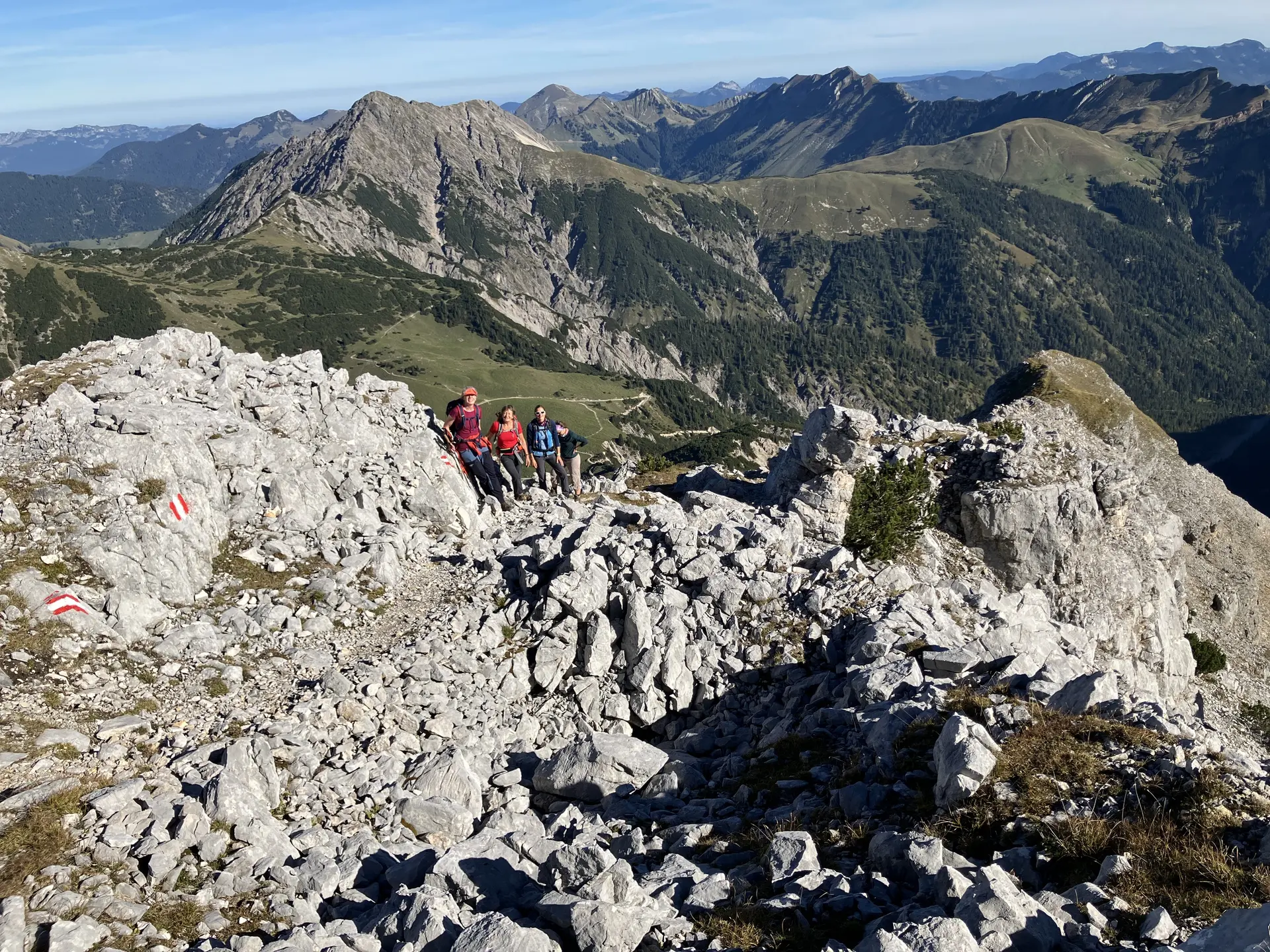 Ladies Day im Karwendel: Gipfelglück, Hüttengenuss und goldener Herbst | © Schneider Susanne