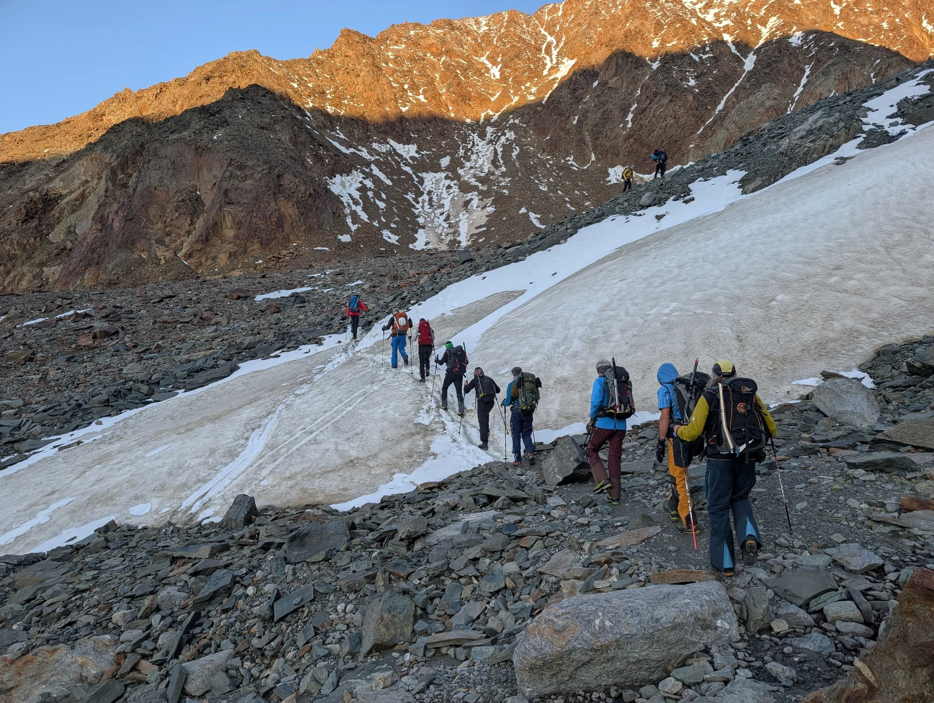 DAV Sektion Dingolfing auf der Wildspitze  | © Ernst Konrad
