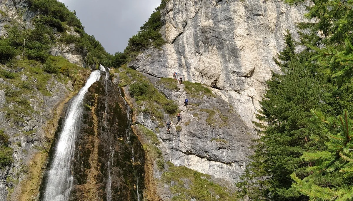 5 Gipfel-Klettersteig, Dalfazer Wasserfall | © 5 Gipfel-Klettersteig, Dalfazer Wasserfall