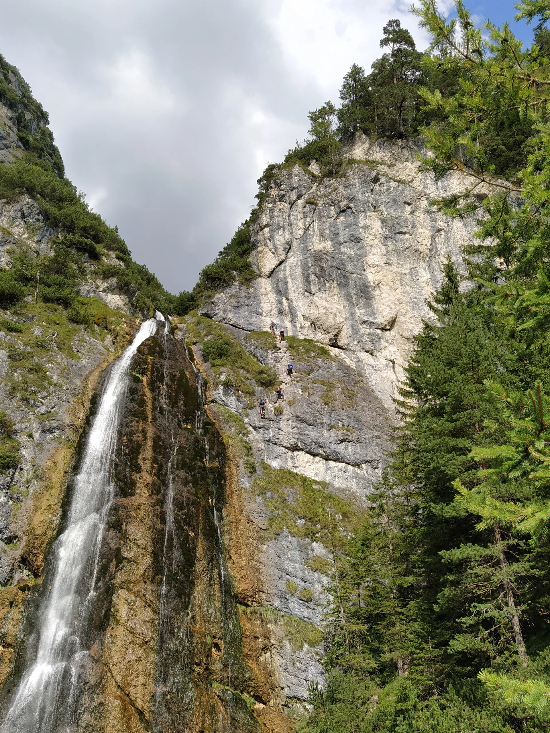 5 Gipfel-Klettersteig, Dalfazer Wasserfall | © 5 Gipfel-Klettersteig, Dalfazer Wasserfall