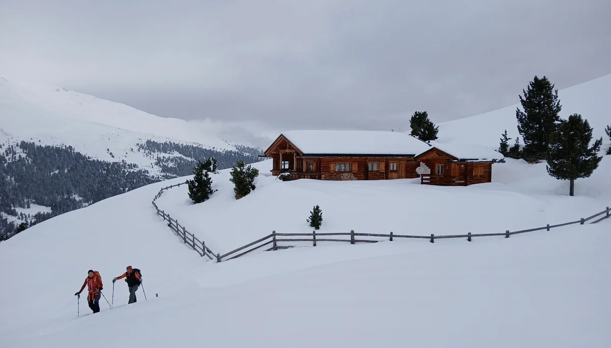 Pulvrige Tage auf der Potsdamerhütte | © Roglmeier Christian