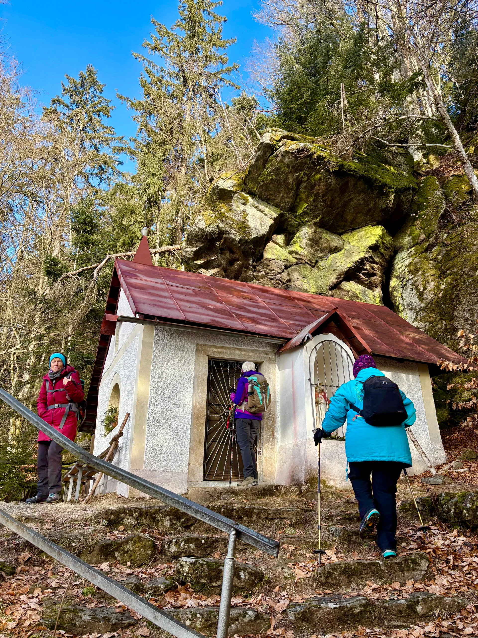 Winterwanderung auf dem Wolfgangsweg | © Gina Mandl / Killesreiter Marlene