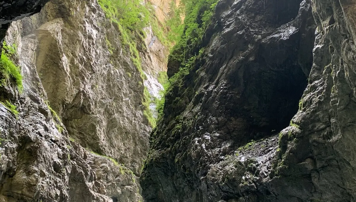 DAV wandert durch die Partnachklamm | © Meier Brigitte