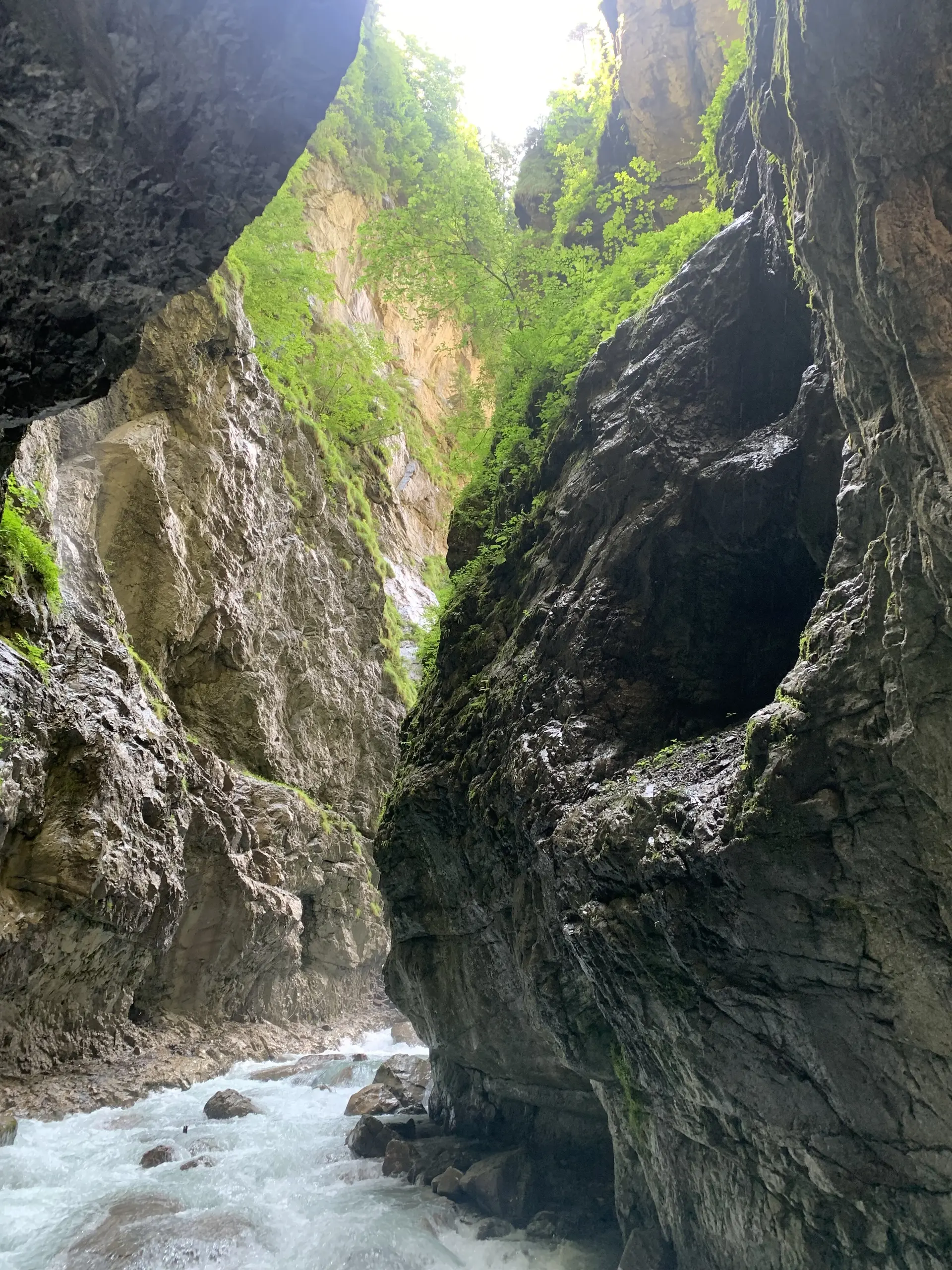 DAV wandert durch die Partnachklamm | © Meier Brigitte